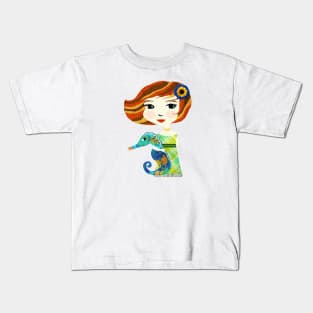 Girl with Blue Seahorse / Fiona & Fosse Kids T-Shirt